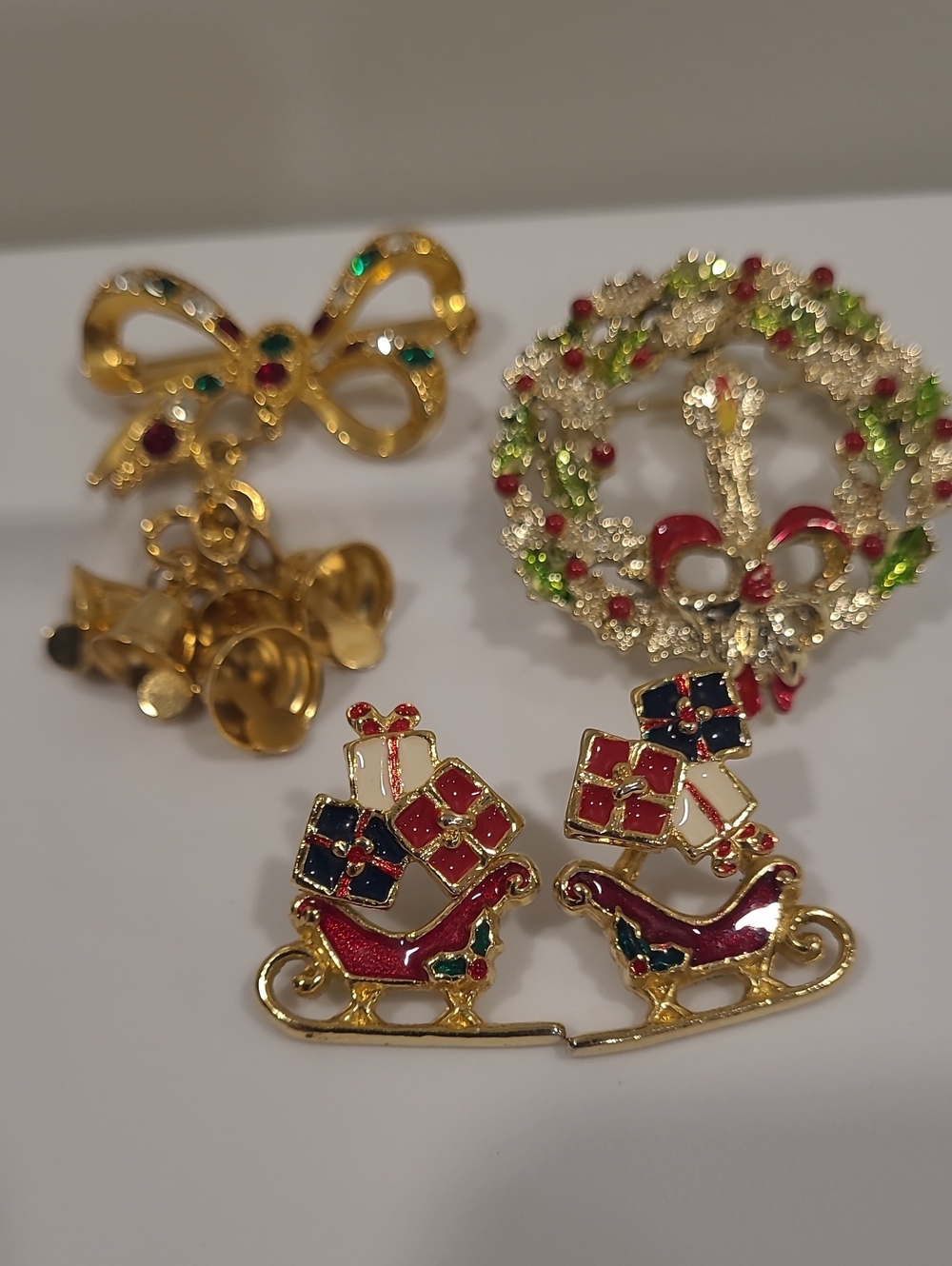 CHRISTMAS PINS AND EARRINGS